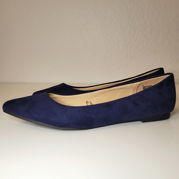 NWOT Express Pointed Toe Flats Size 7 - Picture 3 of 5
